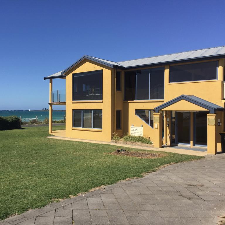 Horizons Beachfront Apartment بور فيري الغرفة الصورة