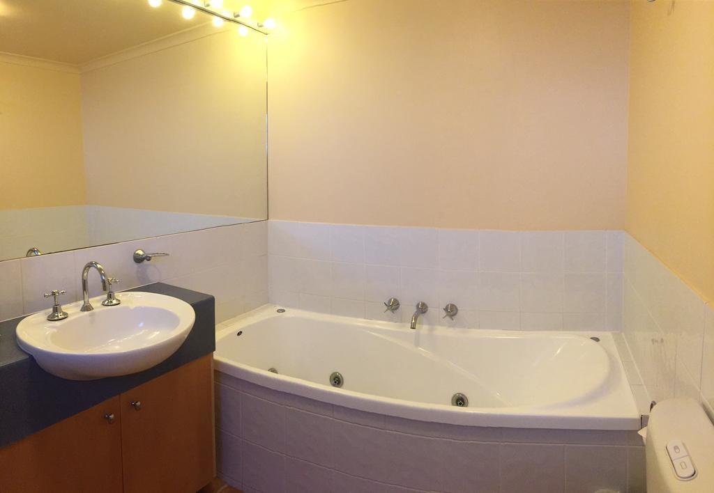 Horizons Beachfront Apartment بور فيري المظهر الخارجي الصورة
